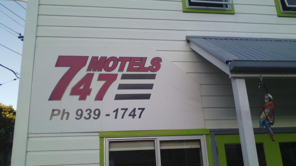 Wellington 747 Motel Екстериор снимка